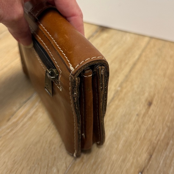 Patricia Nash Torri Clutch Heritage with Embossed Logo - Picture 7 of 13